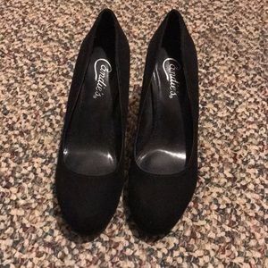 these candies black high heels only worn once